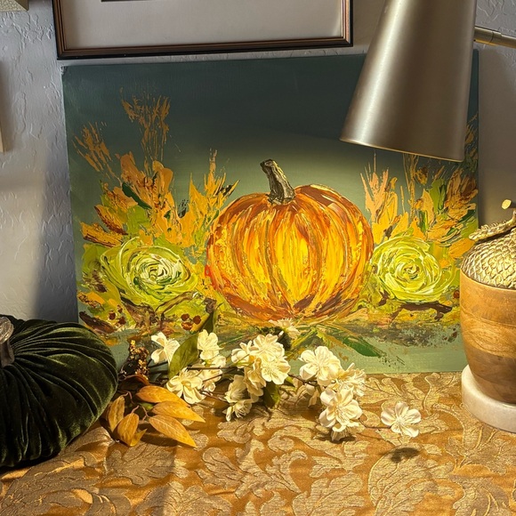 Meet your Posher, Leah - Picture 2 of 2